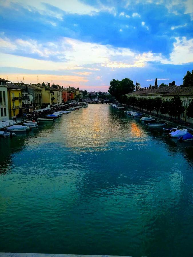 Ferienwohnung La Madonnina Vacation Flats Peschiera del Garda Exterior foto