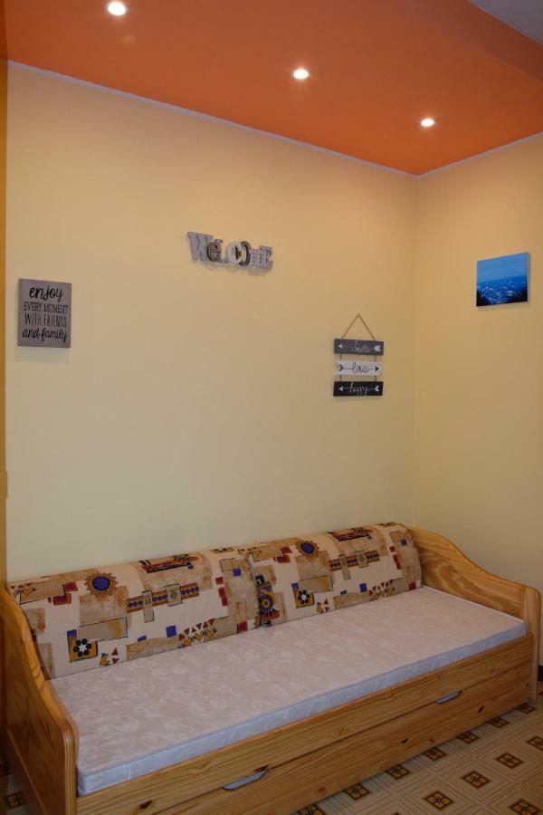 Ferienwohnung La Madonnina Vacation Flats Peschiera del Garda Exterior foto