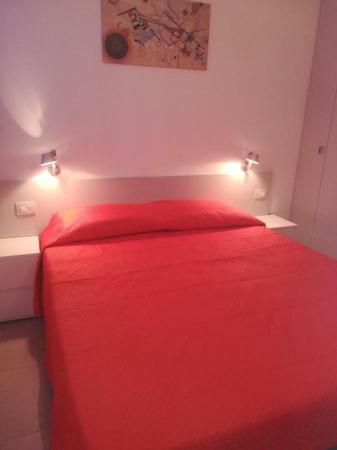 Ferienwohnung La Madonnina Vacation Flats Peschiera del Garda Exterior foto