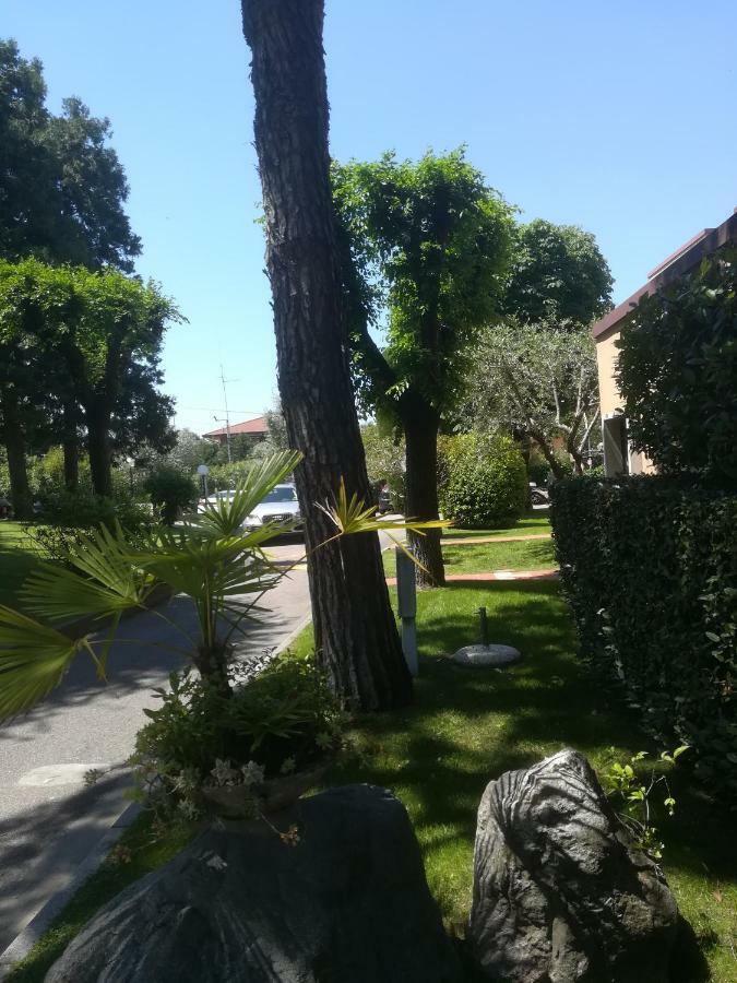 Ferienwohnung La Madonnina Vacation Flats Peschiera del Garda Exterior foto